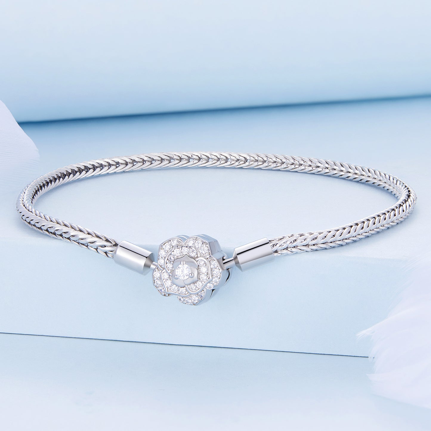 Bracciale "Eleganza in Fiore"🌹💎