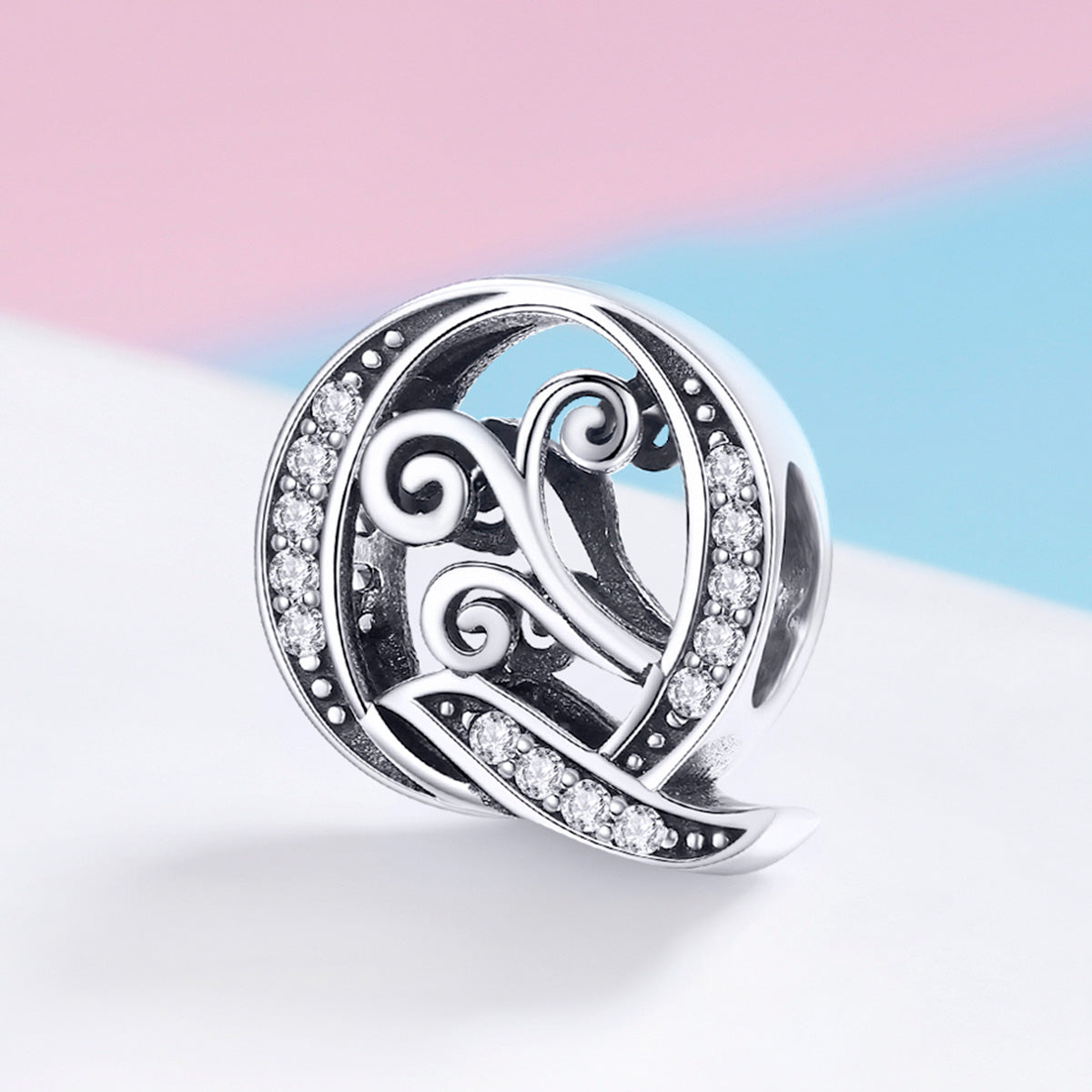 Charm "Iniziale Q" 👑