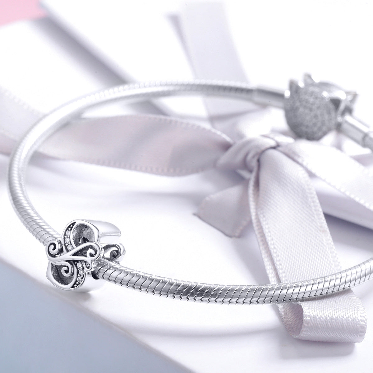 Charm "Iniziale S" 🌪️
