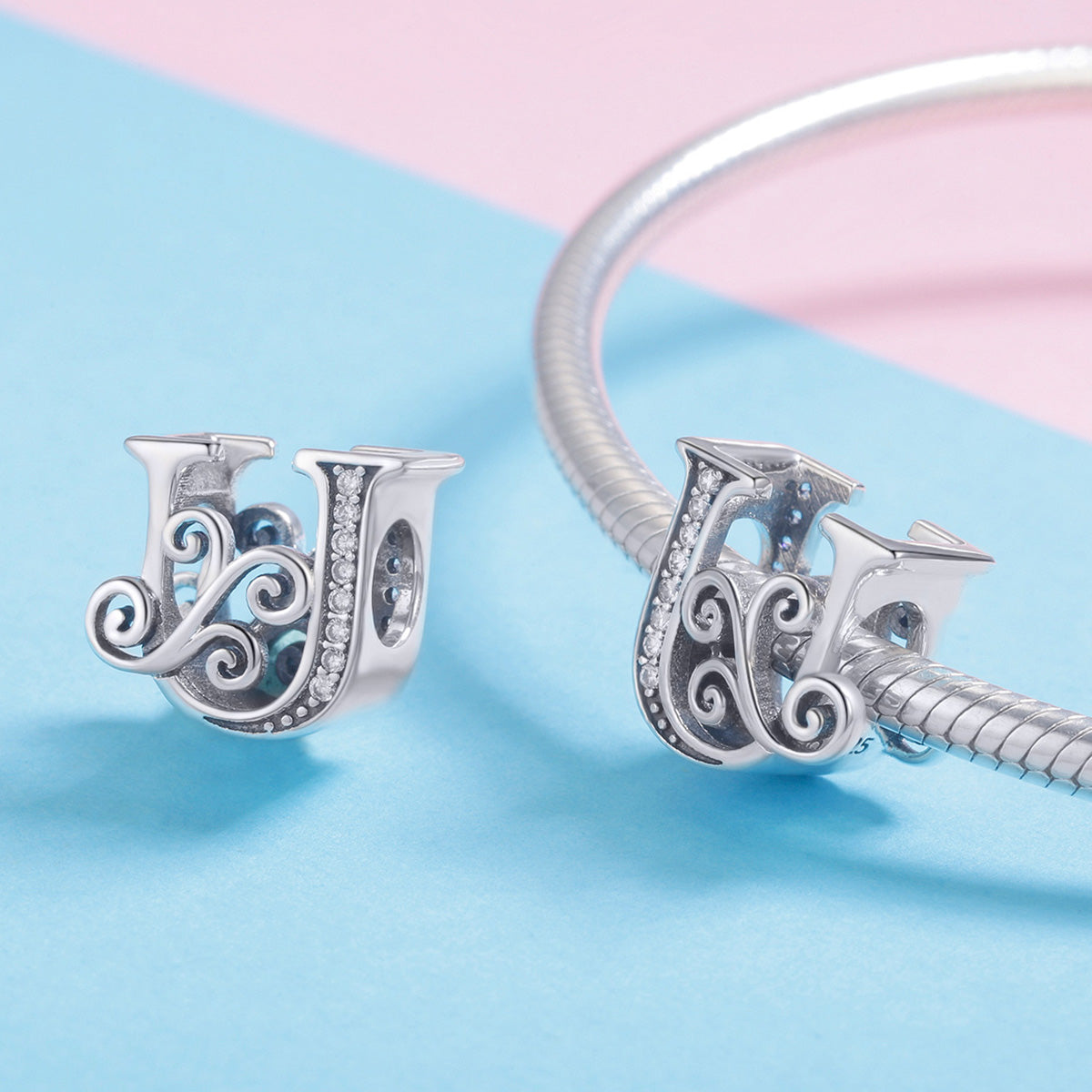 Charm "Iniziale U" 💧