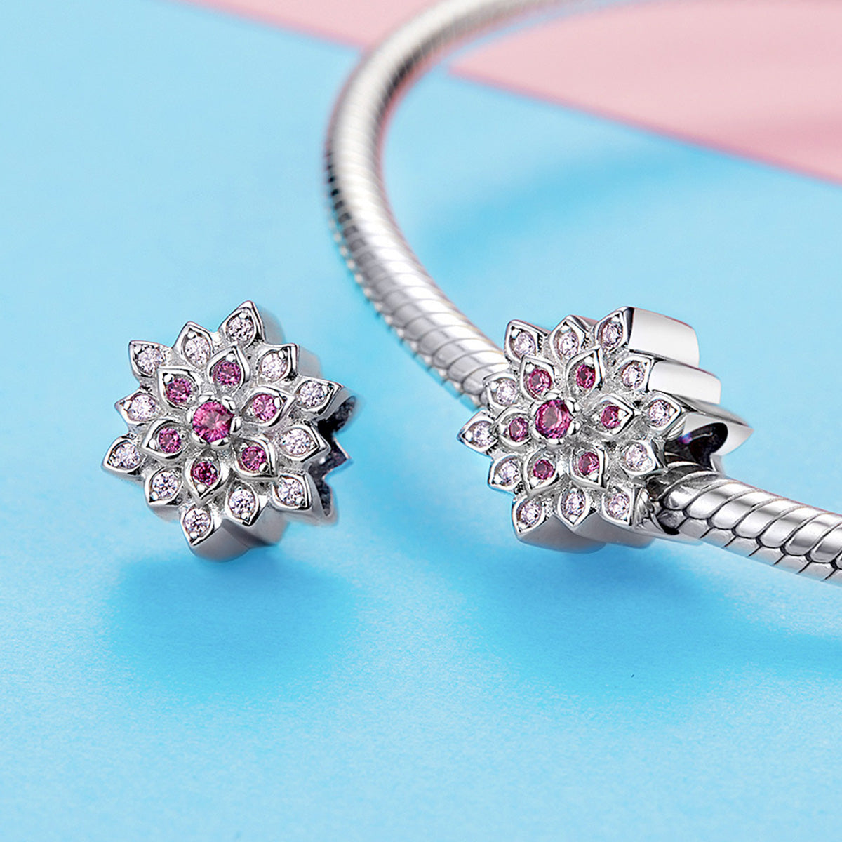 Charm "Fiore d’Aurora" 🌸✨