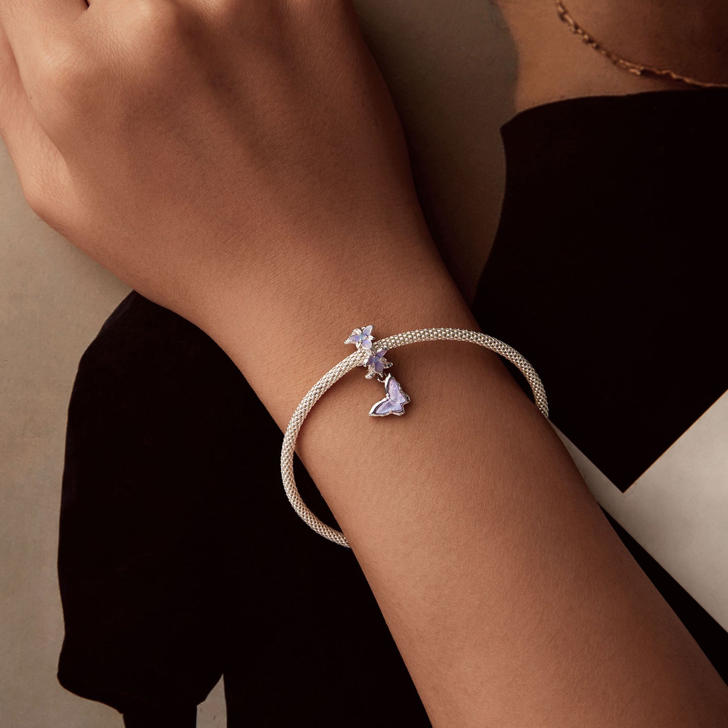 Charm "Danza di Luce" 🦋🌺