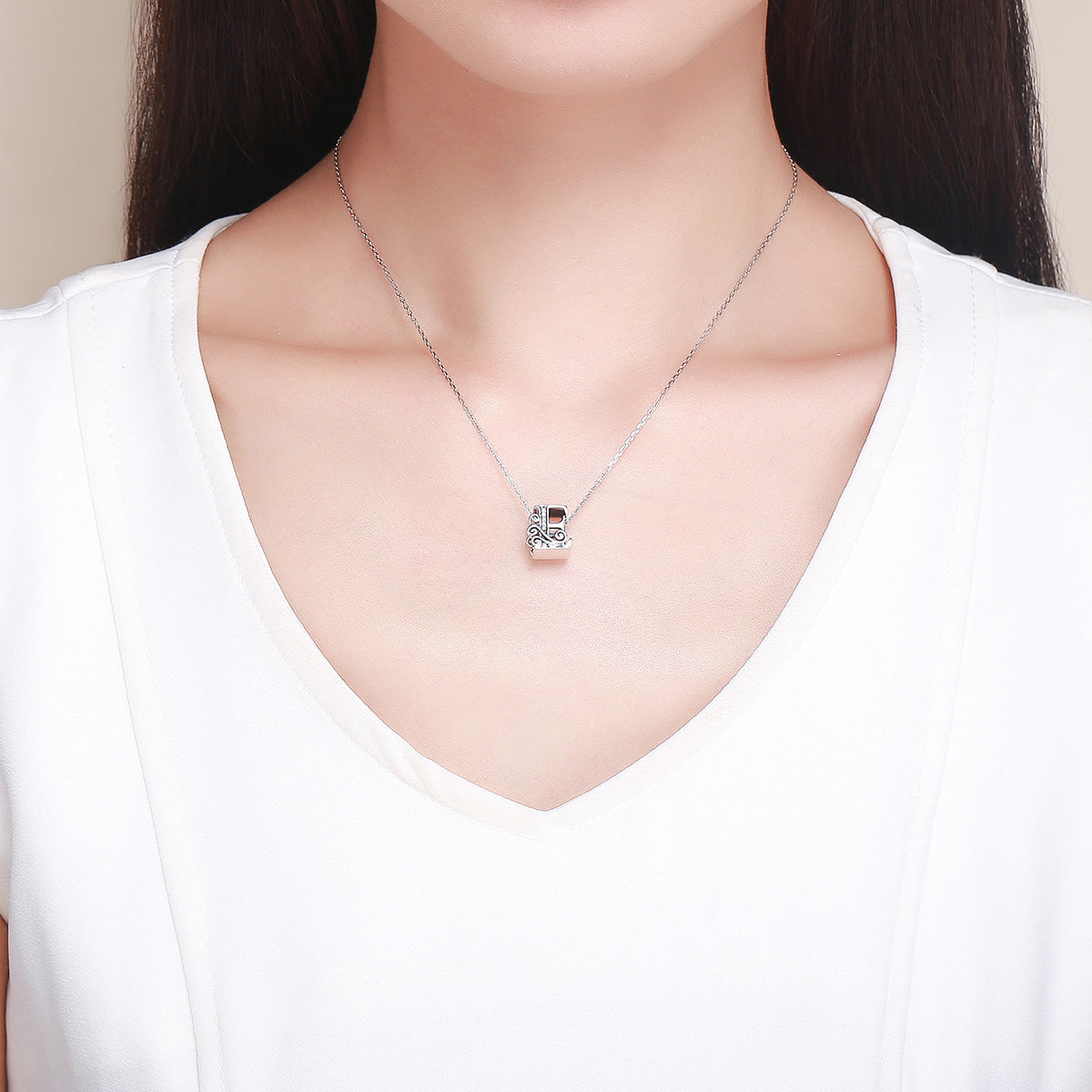 Charm "Iniziale E" ✨