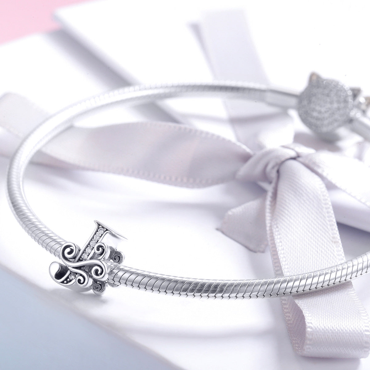 Charm "Iniziale J" 🔮