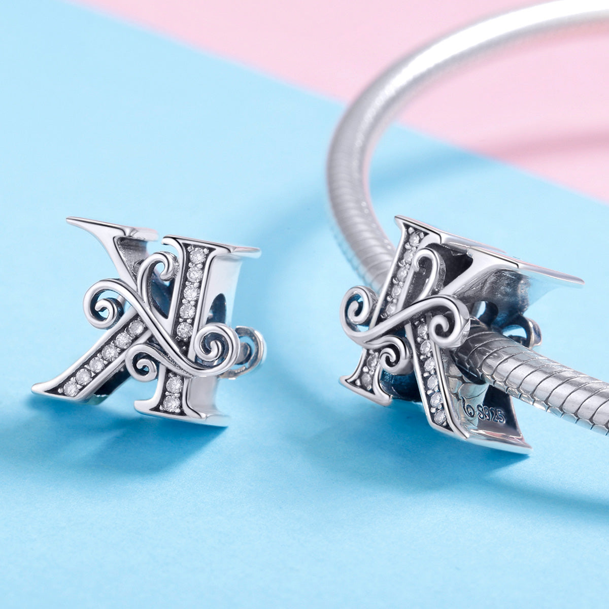 Charm "Iniziale K" 🧲