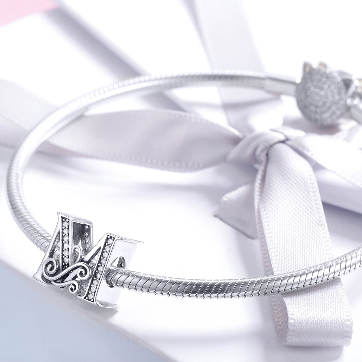 Charm "Iniziale M" 💎
