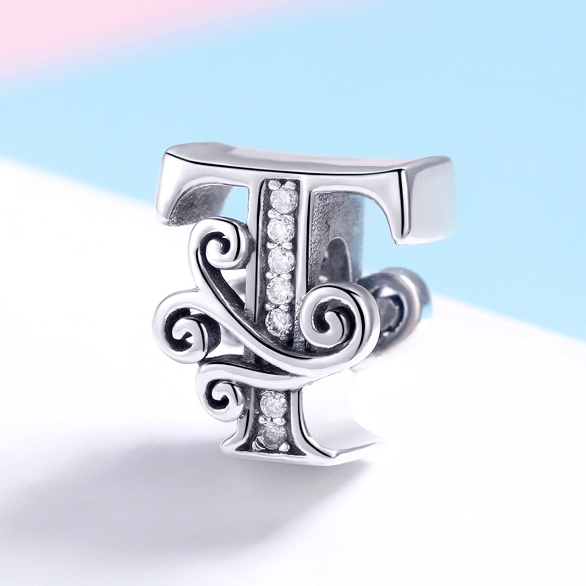 Charm "Iniziale T" 🌟