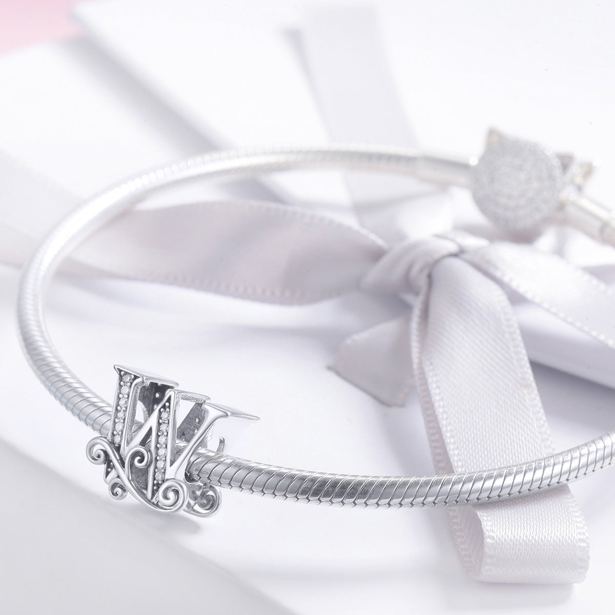 Charm "Iniziale W" 💠