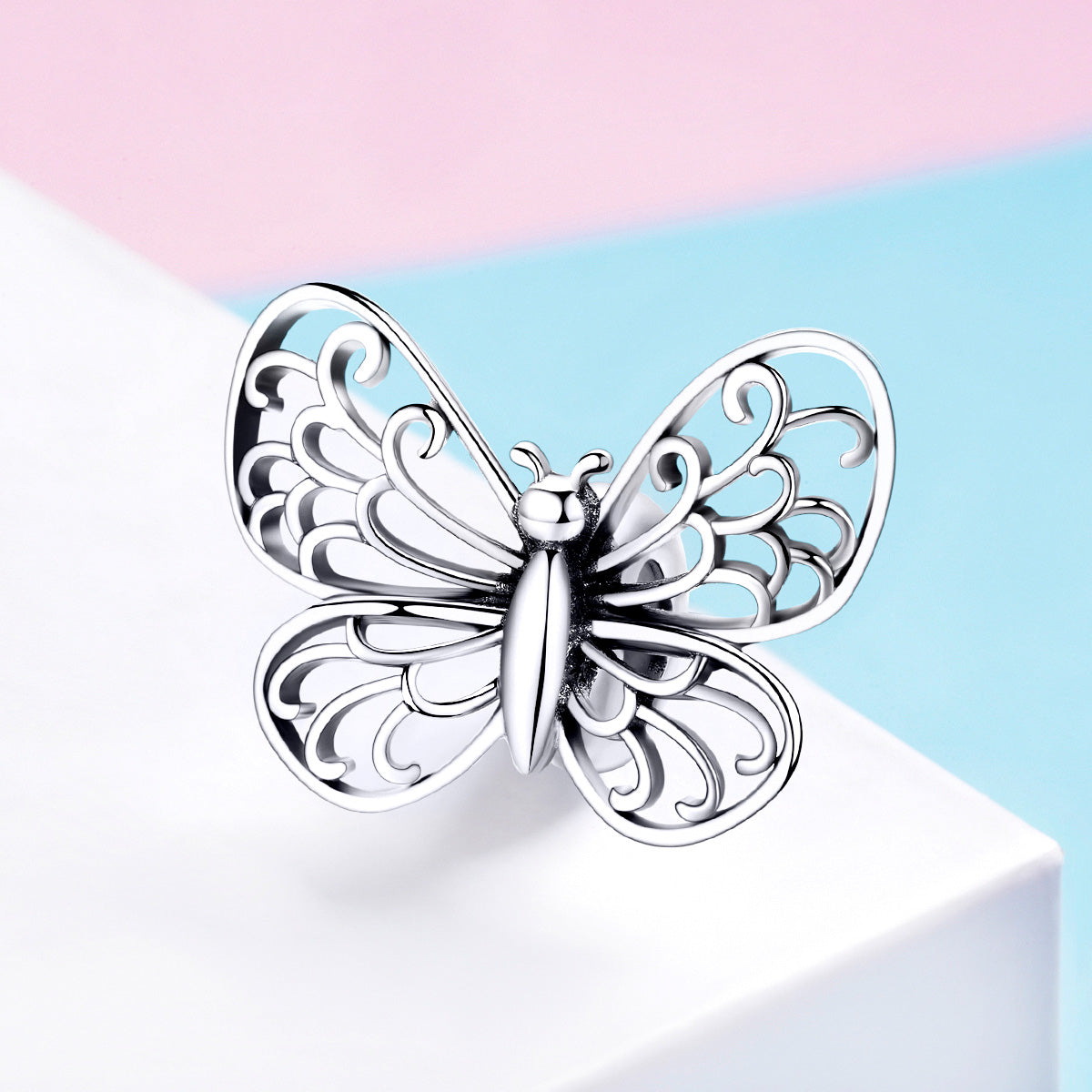 Charm "Farfalla Incantata" 🦋✨