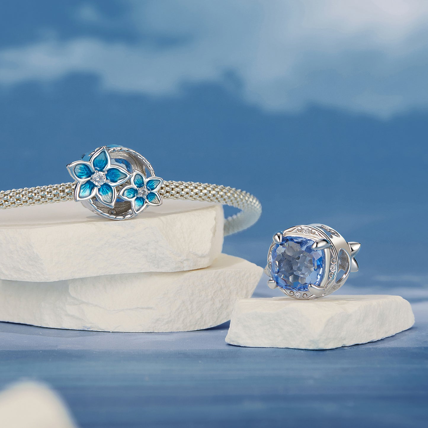 Charm "Danza dei Petali" 💙🌼