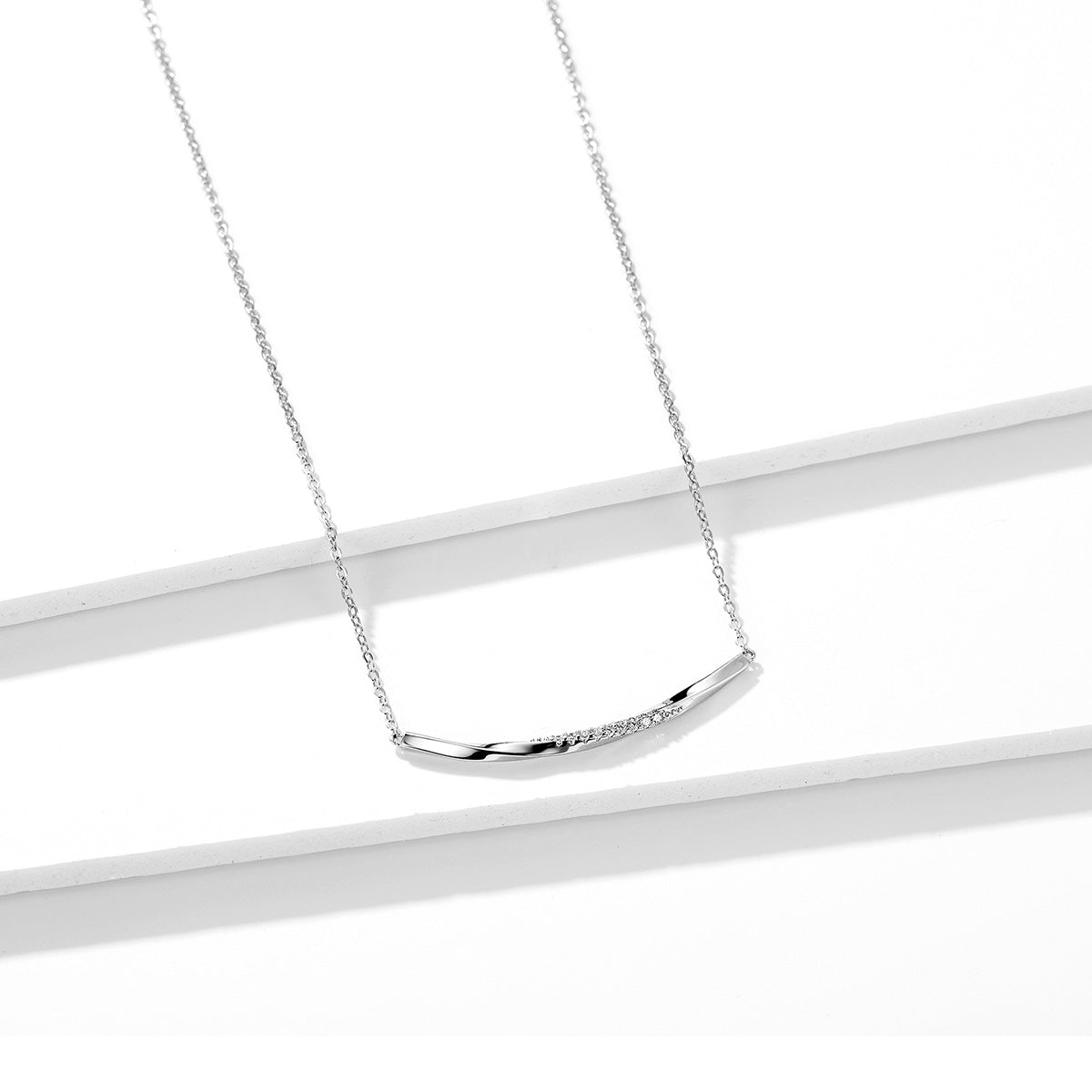 Collana "Arco di Luce" 🌙