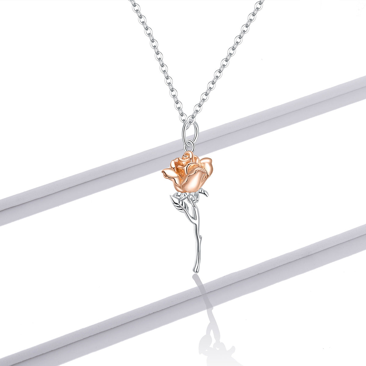 Collana "Rosa Incantata" 🌹