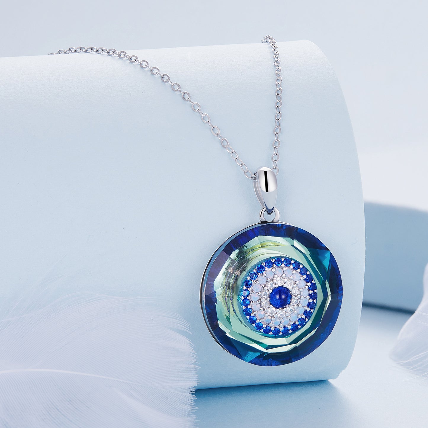 Collana "Sguardo Cristallino" 🧿